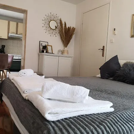 Spiro Apartment