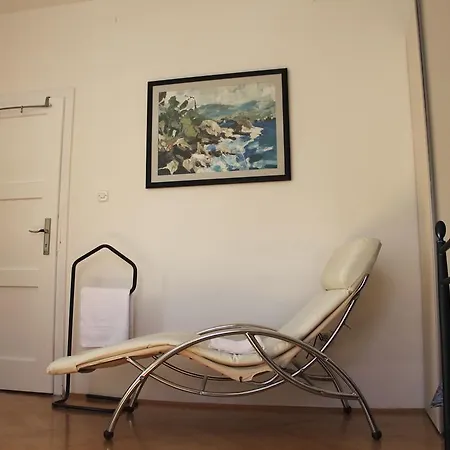 Spiro Apartment *