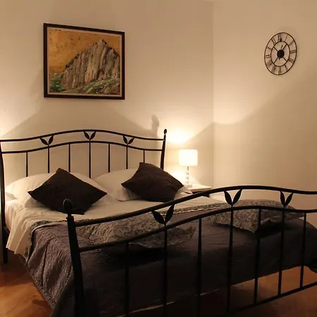 Apartment Spiro Split