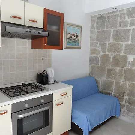 Spiro Apartment *